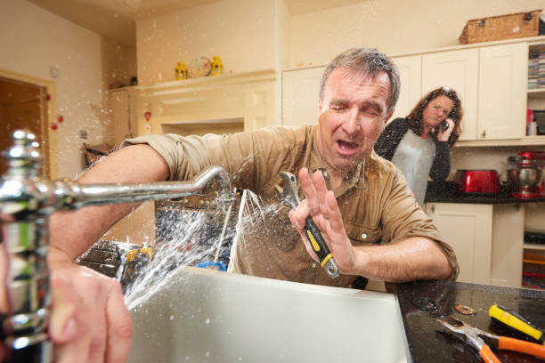 Best Water damage contractors near me  in Gulfport, MS